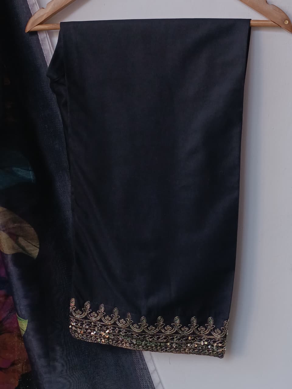 CHAHAT (BLACK)
