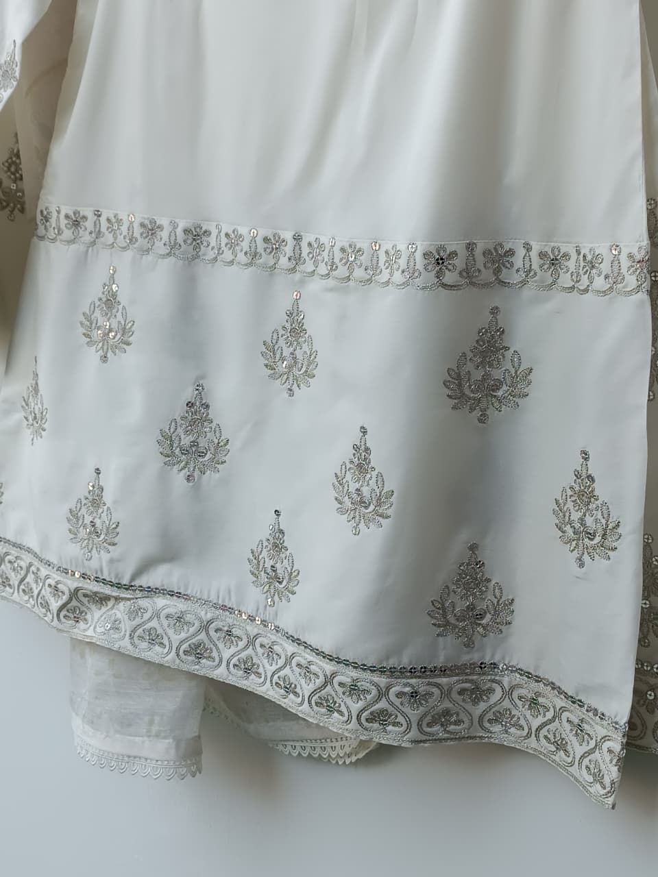 ELVINA (IVORY)