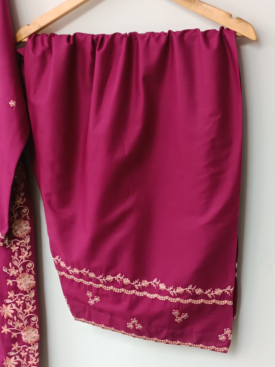 RUBINA (MAROON)