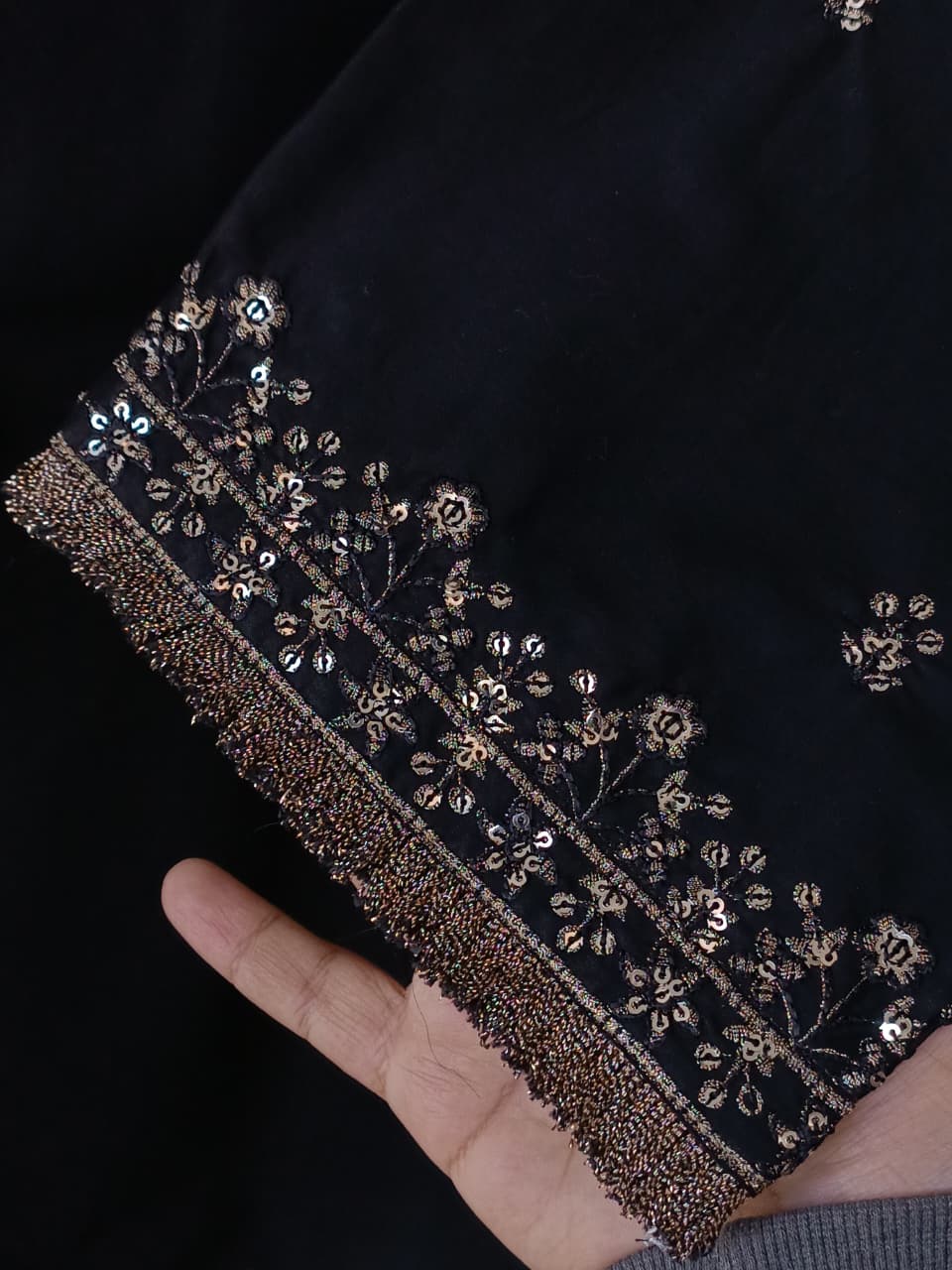 CHAHAT (BLACK)