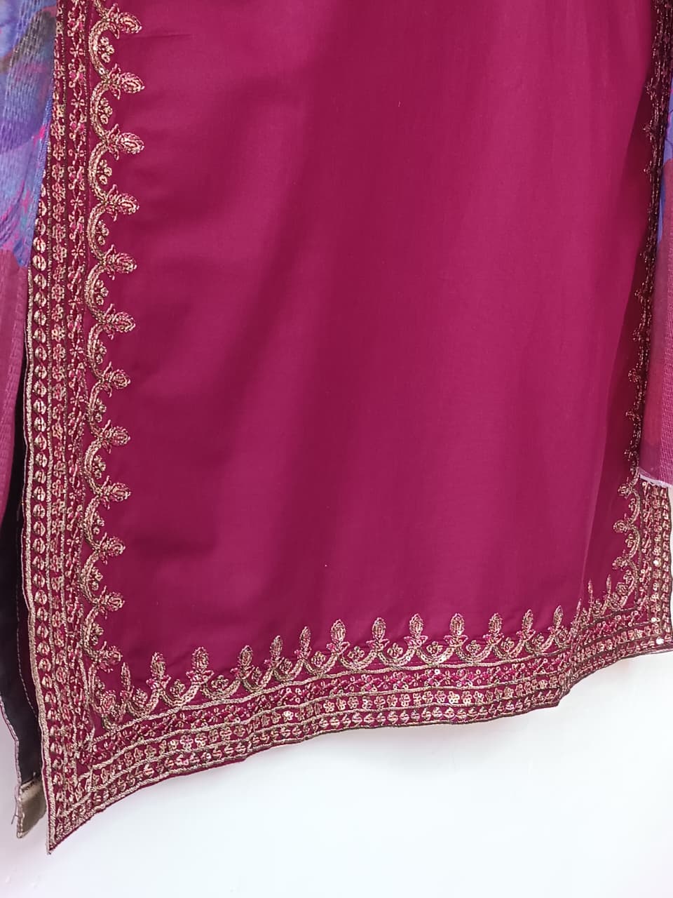 CHAHAT  (ROYAL GARNET)