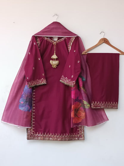 CHAHAT  (ROYAL GARNET)