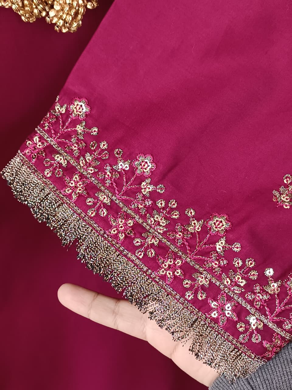 CHAHAT  (ROYAL GARNET)