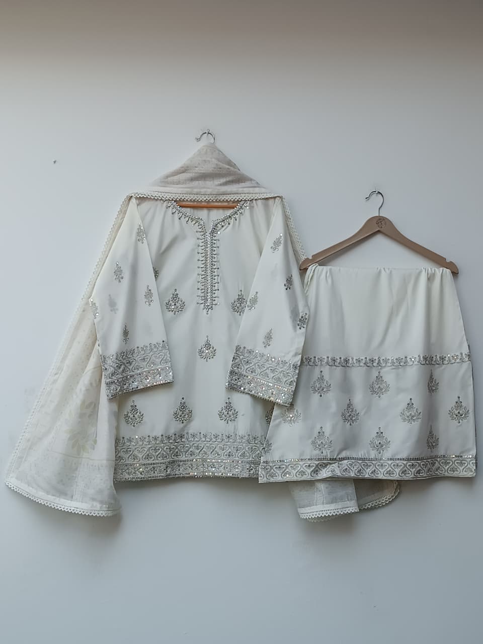ELVINA (IVORY)