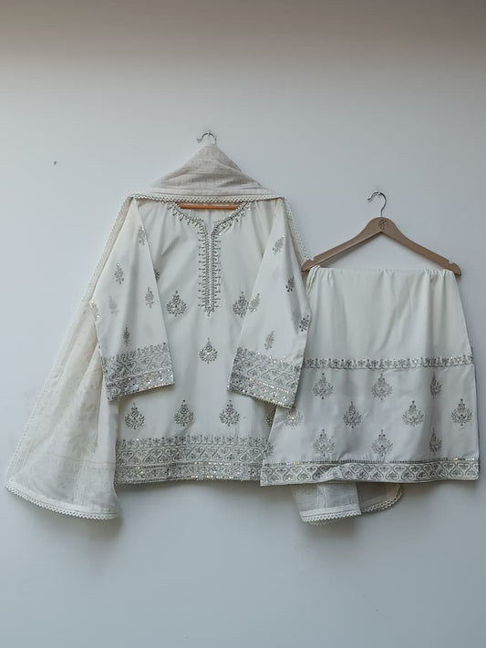 ELVINA (IVORY)
