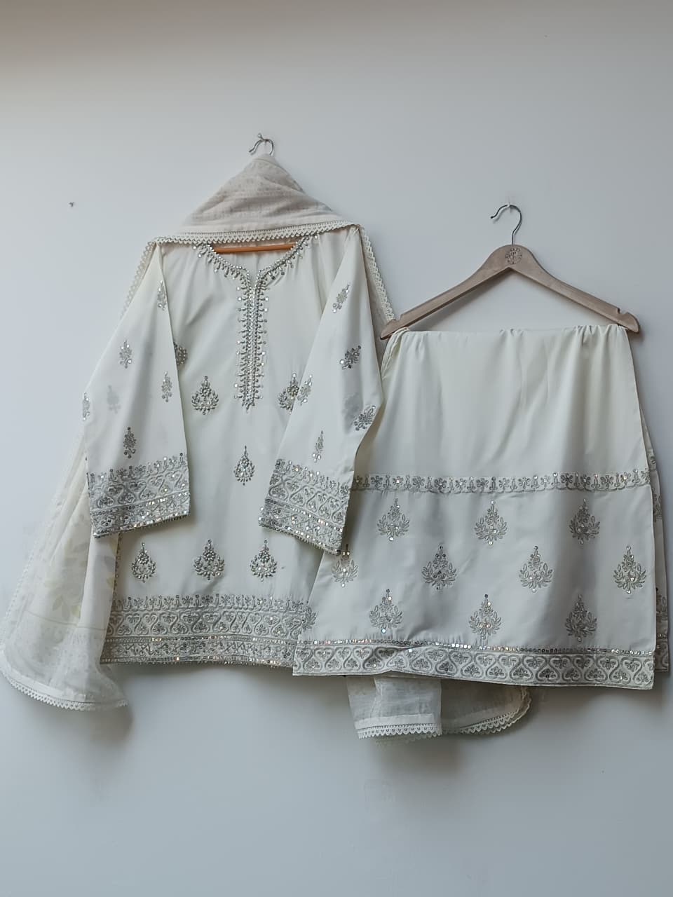 ELVINA (IVORY)