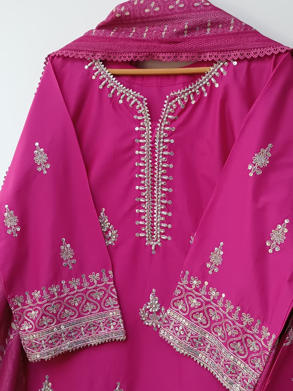 ELVINA (MAGENTA)