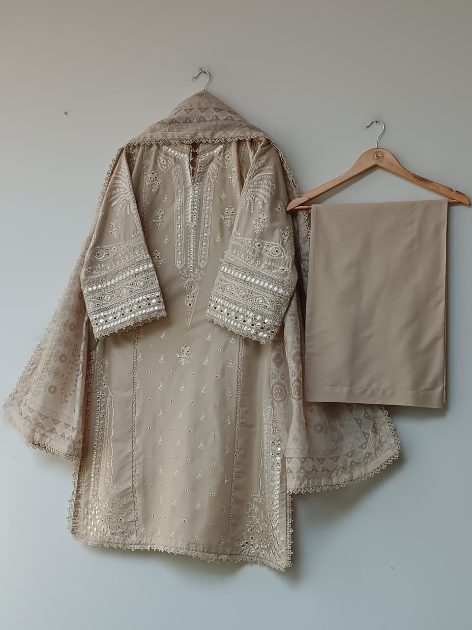 HUMA (BEIGE)