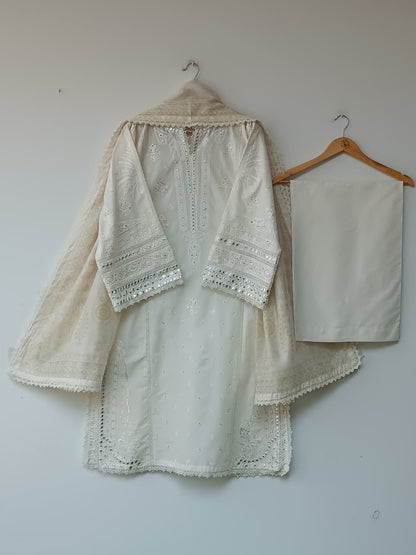 HUMA (IVORY)