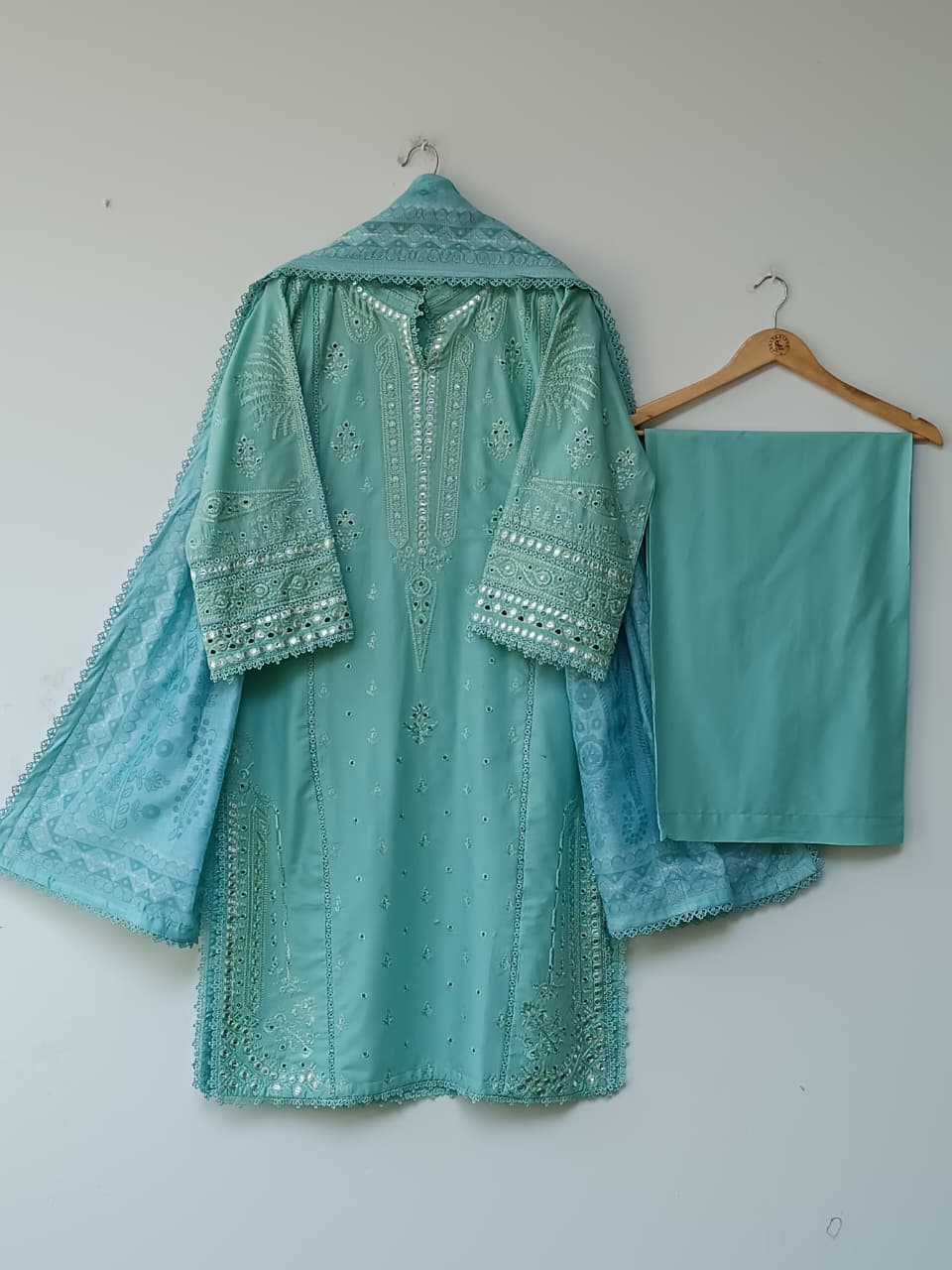 HUMA (LIGHT SEA GREEN)