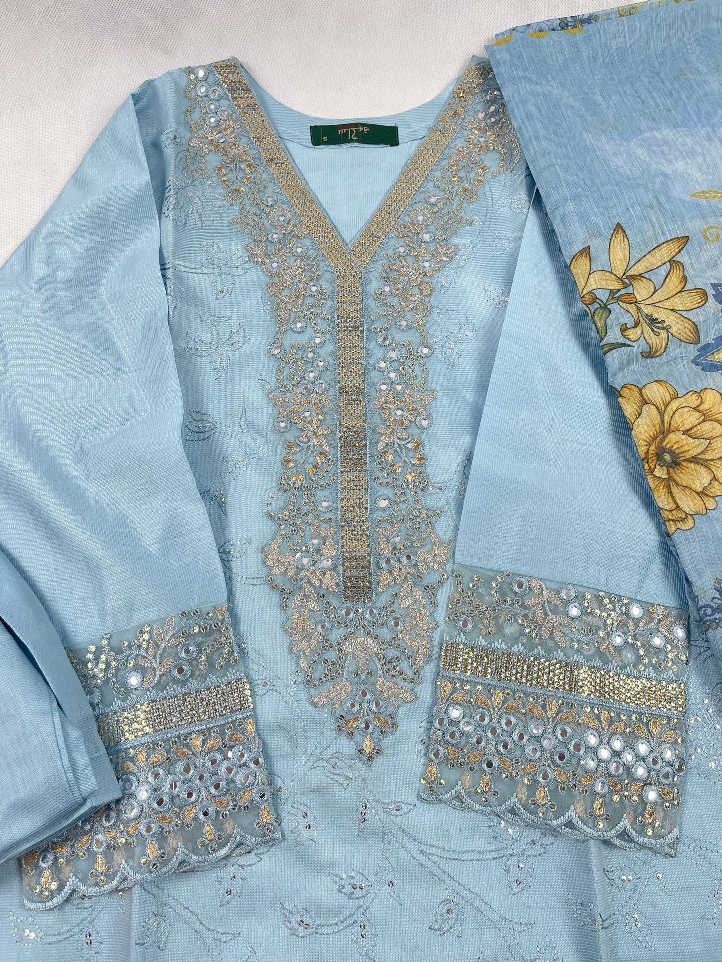 Luxury 3-Piece Stitched Banadora Lawn Suit – Sky Blue &amp; Silver