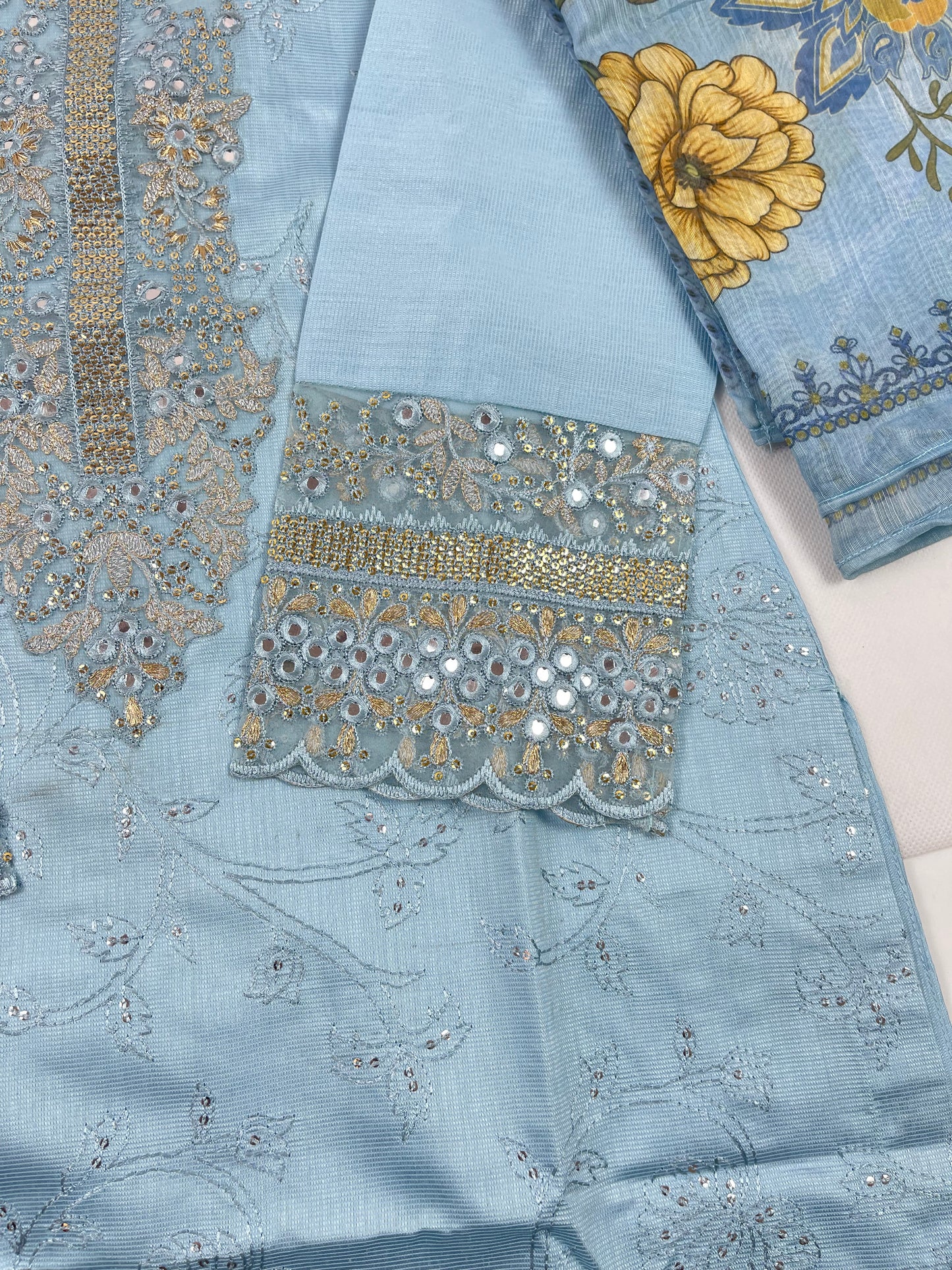 Luxury 3-Piece Stitched Banadora Lawn Suit – Sky Blue &amp; Silver
