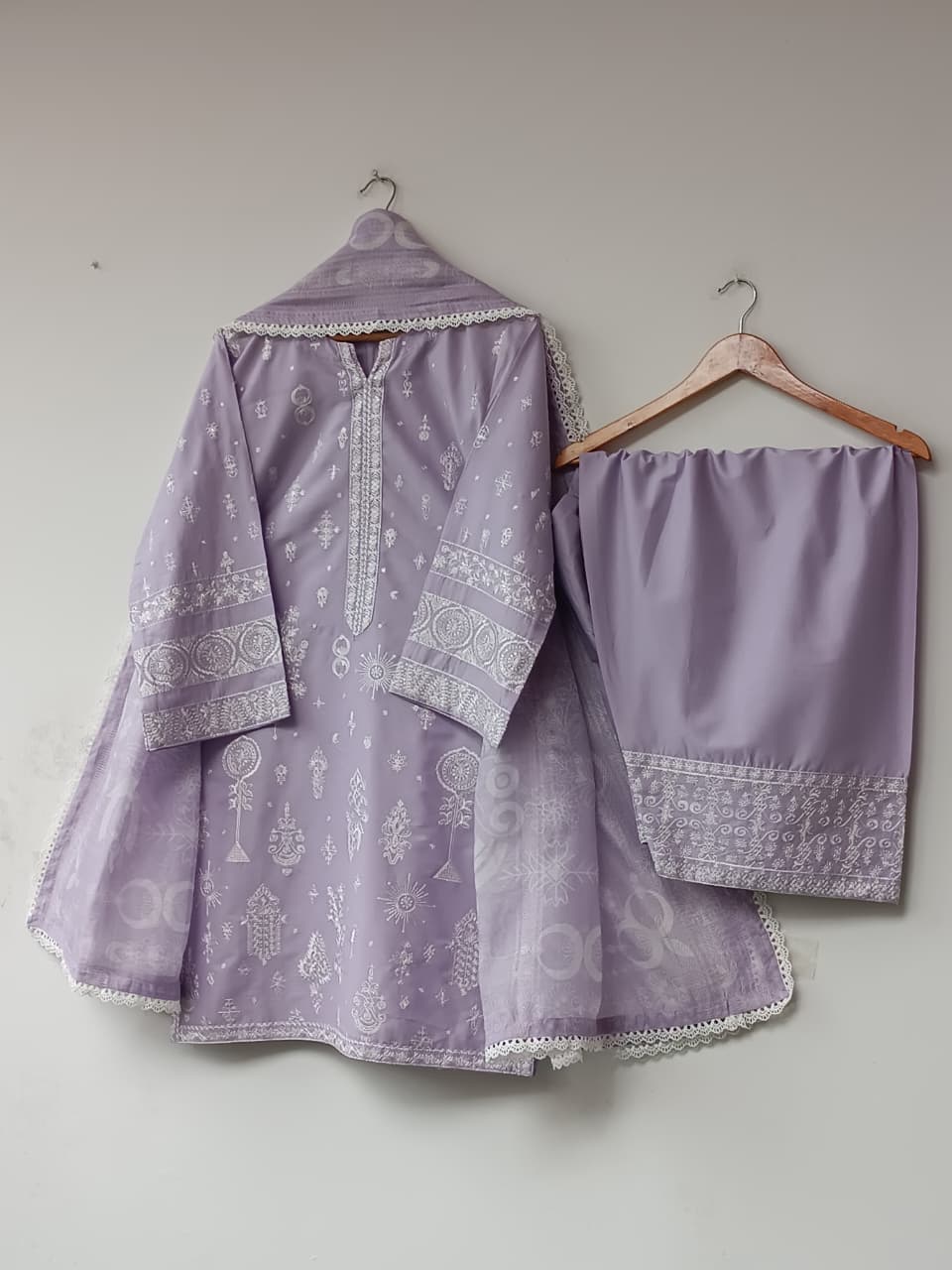IZZAH (LILAC)