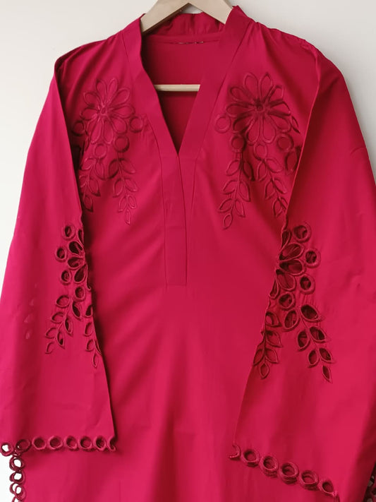 MAHIRA (MAROON)