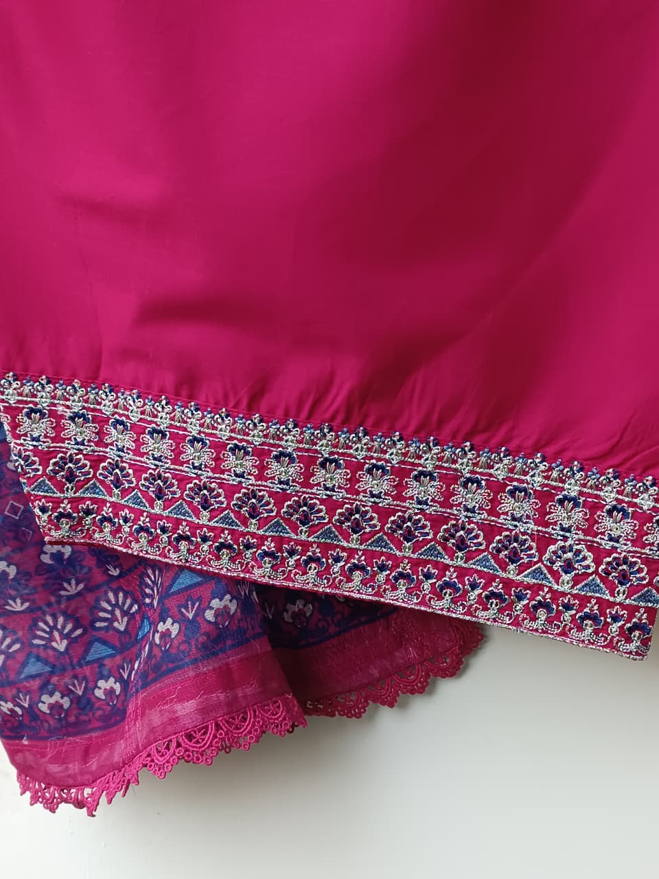 NEELO (NEON PINK)