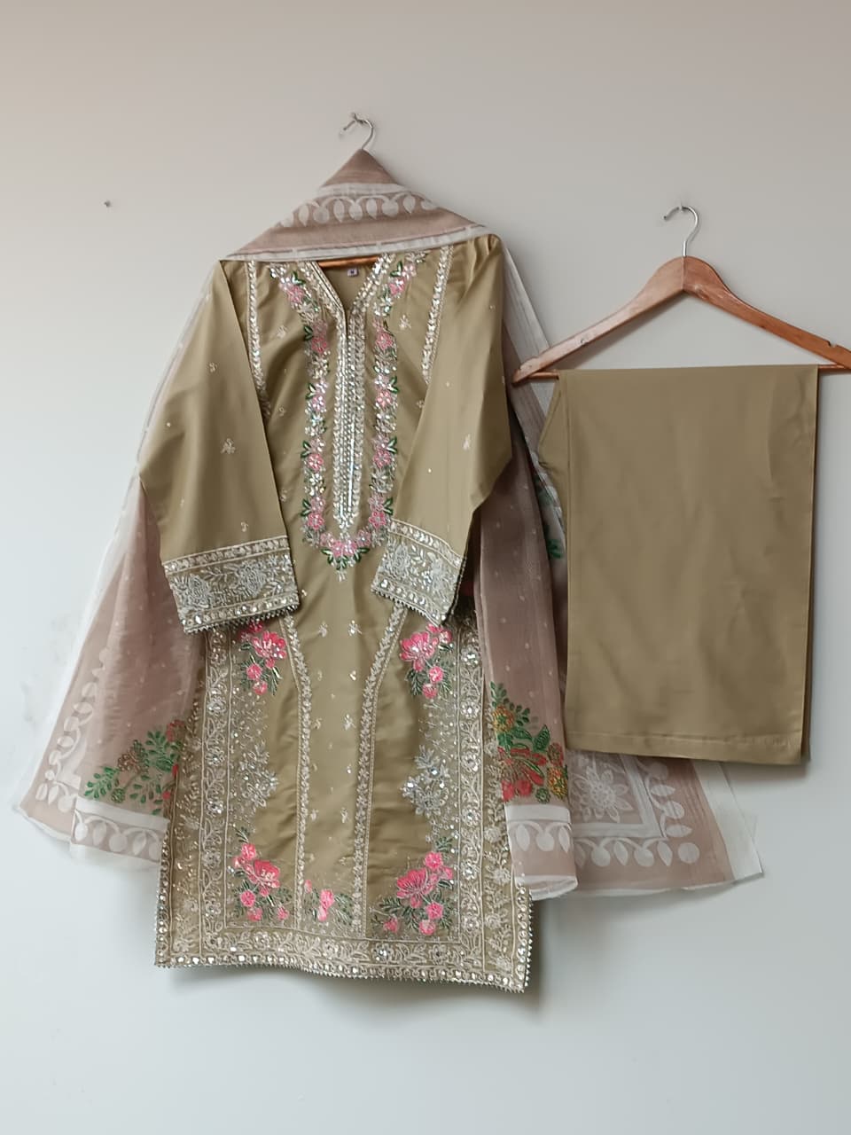 NIMMU (BEIGE)