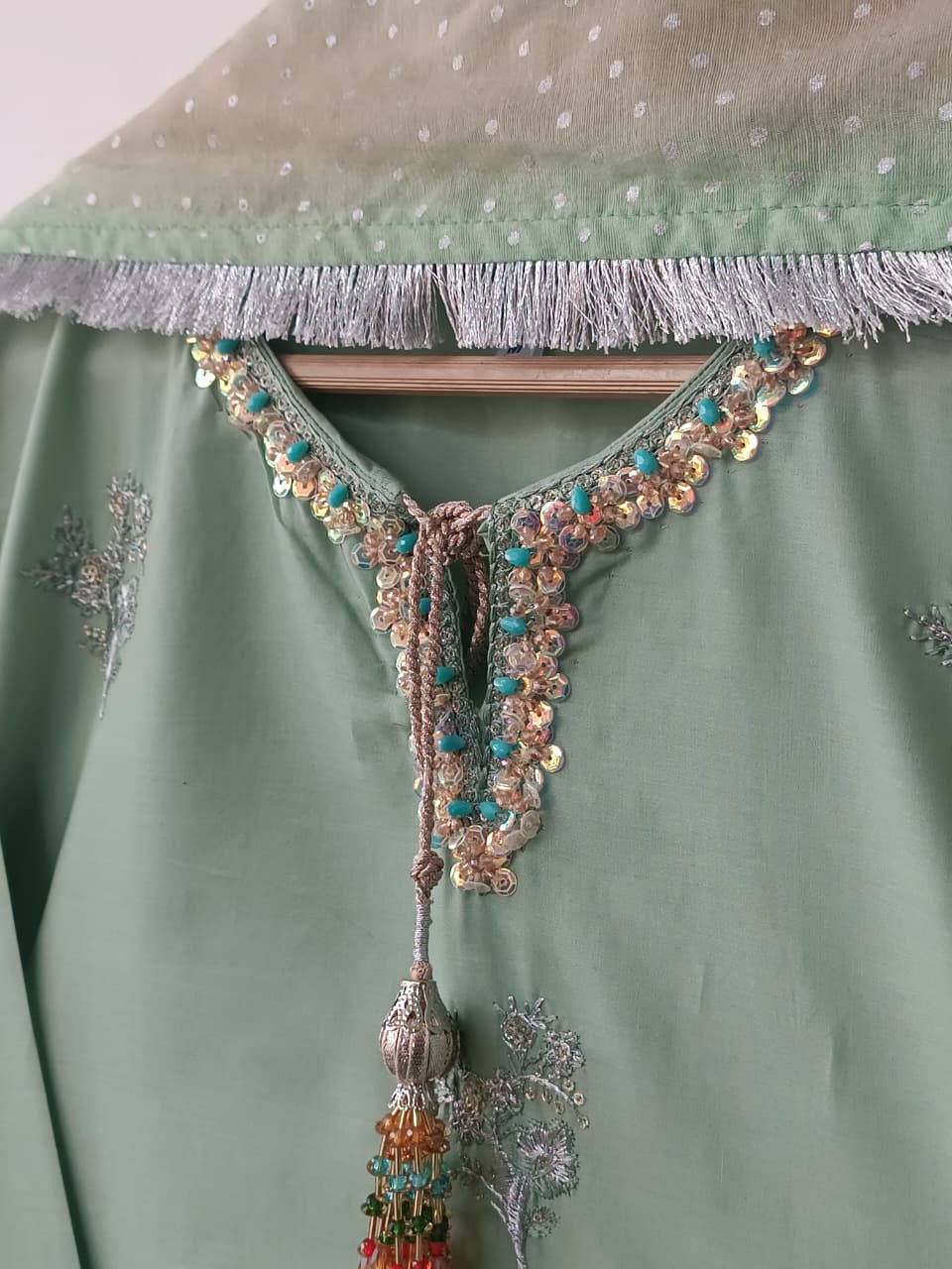 PARIZA (PISTA)