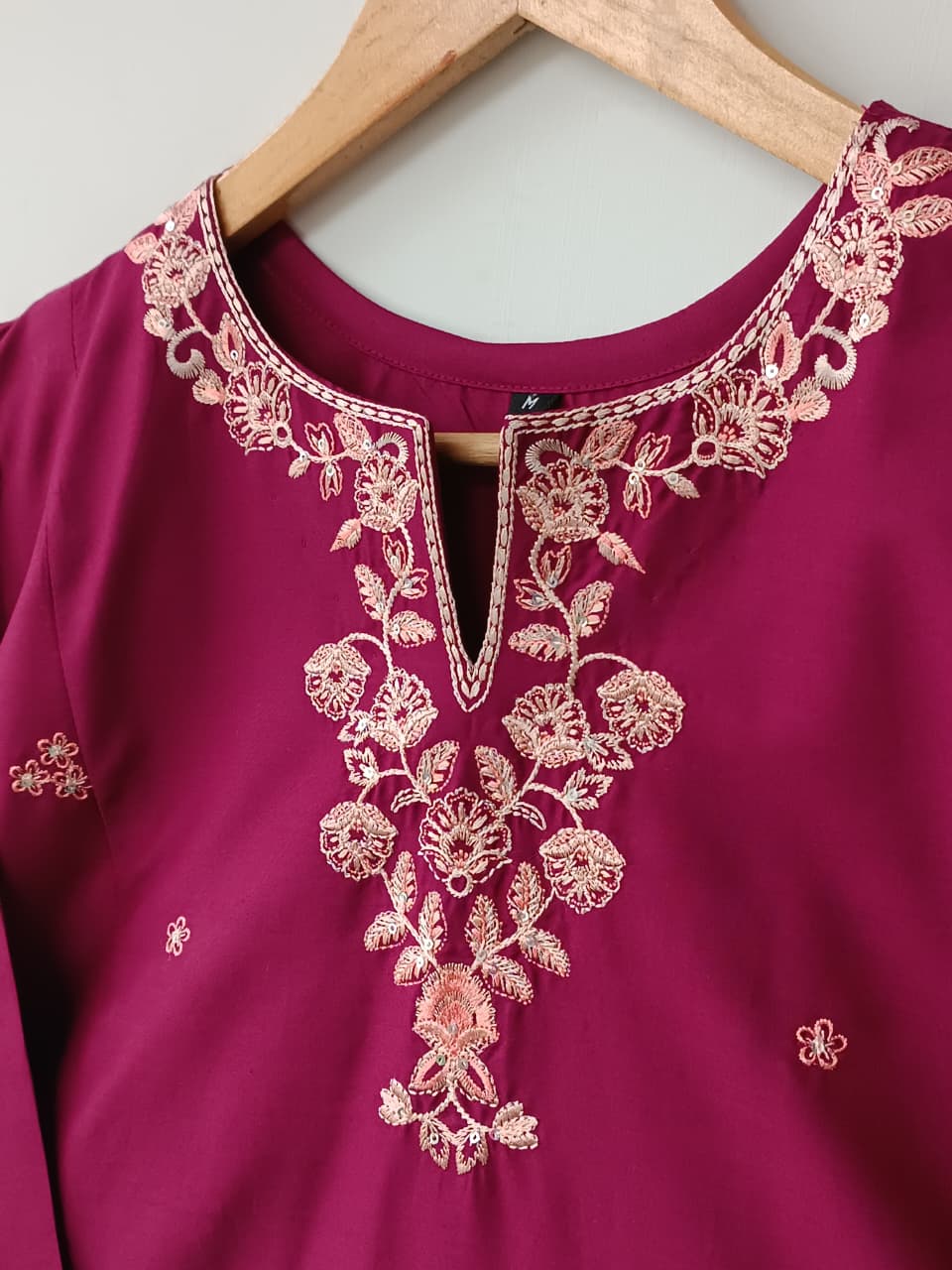 RUBINA (MAROON)