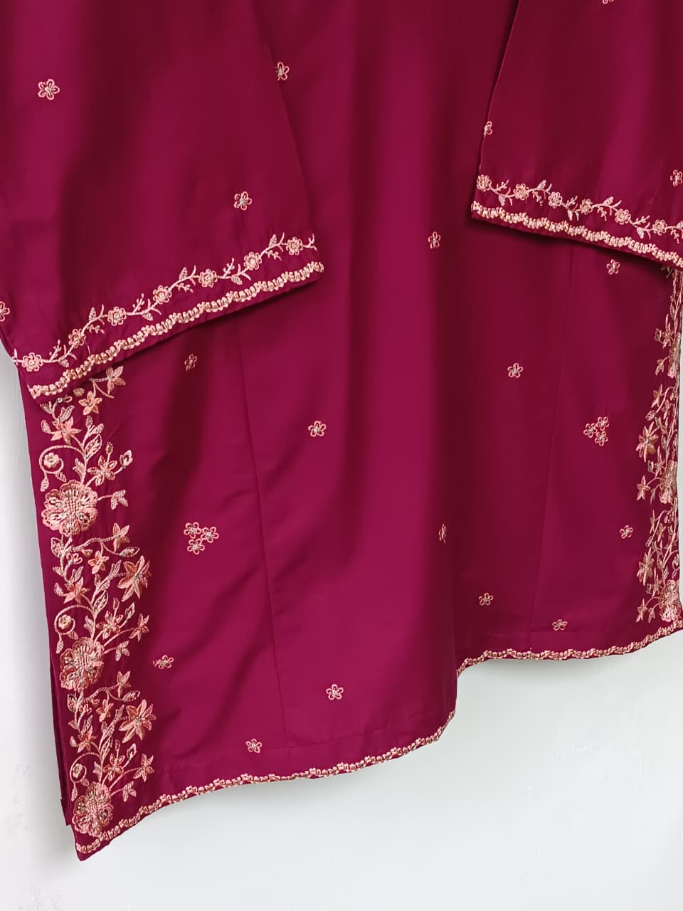 RUBINA (MAROON)