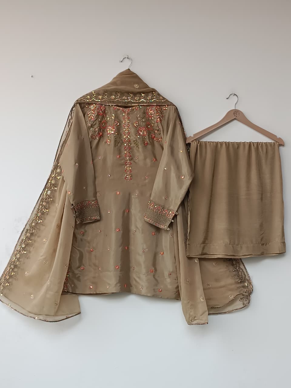 TAZEEM (CARAMEL)