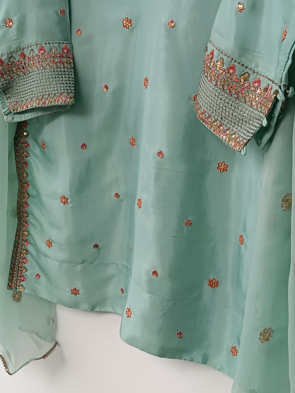 TAZEEM (CYAN)