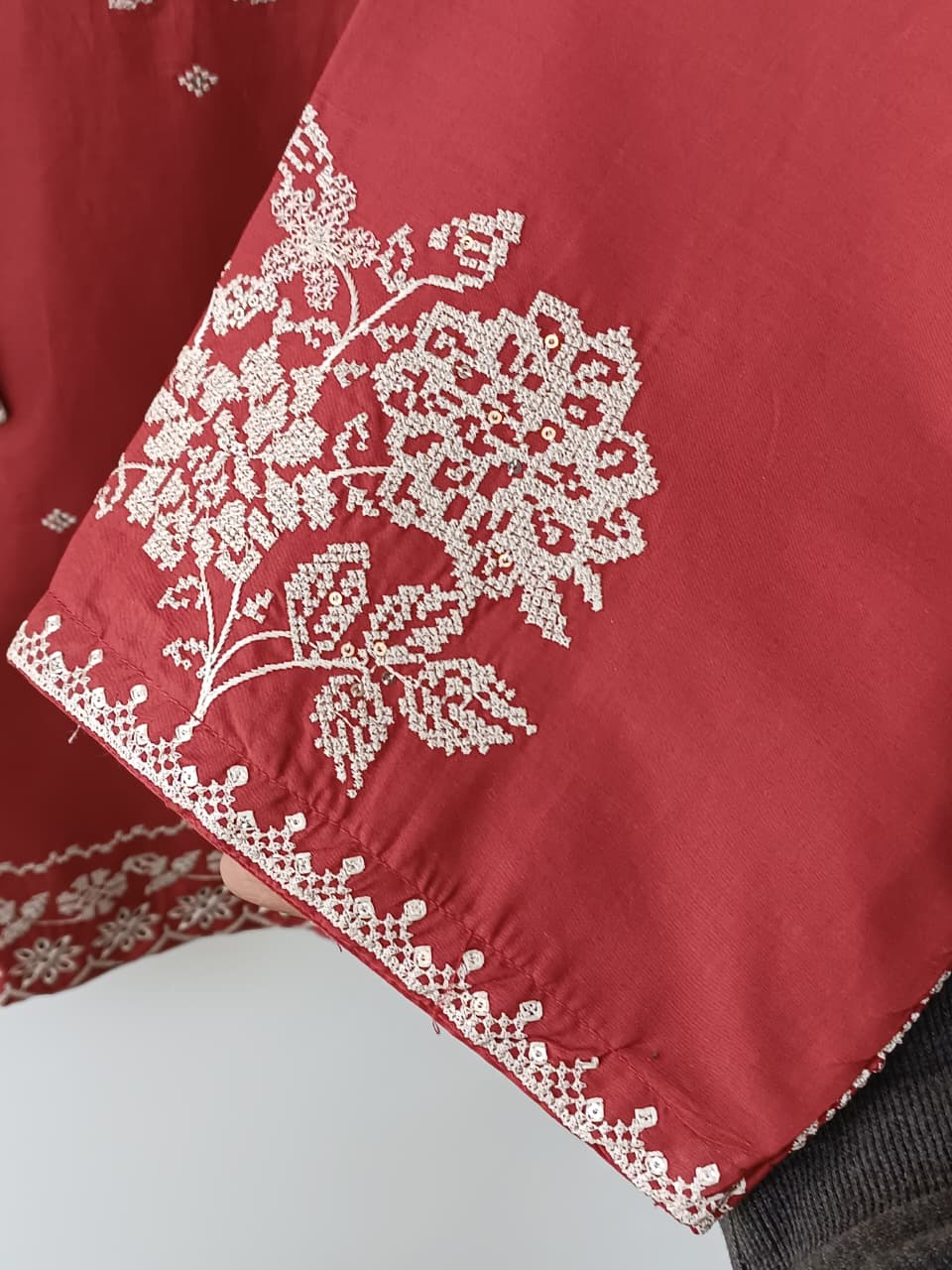 UMAYA (BRICK RED)