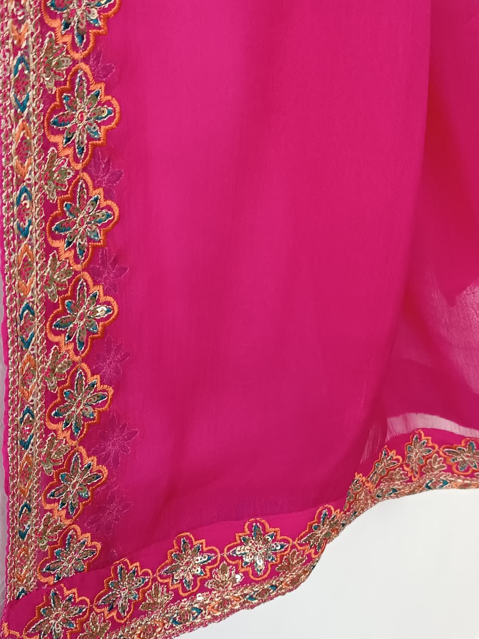URVEN (SHOCKING PINK)