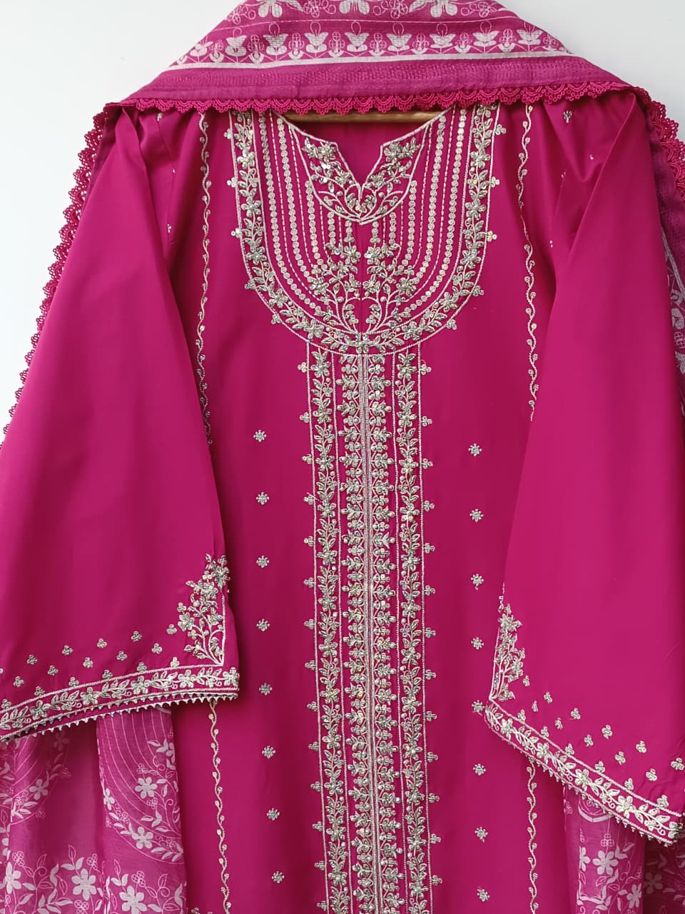 UZMA (MAGENTA)