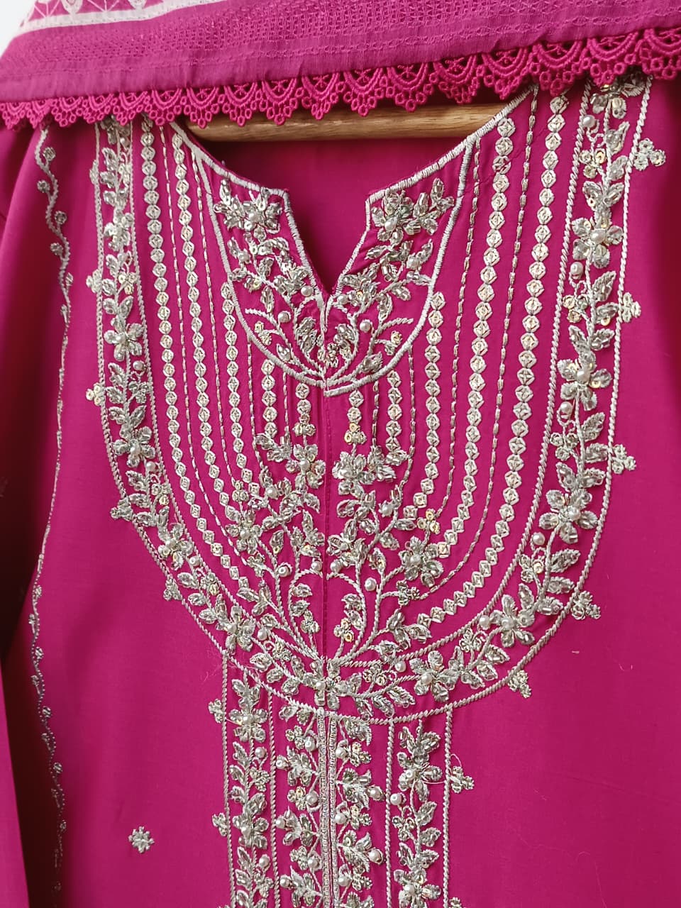 UZMA (MAGENTA)