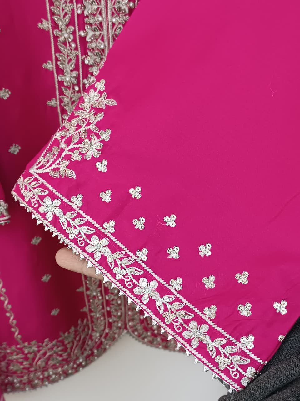UZMA (MAGENTA)