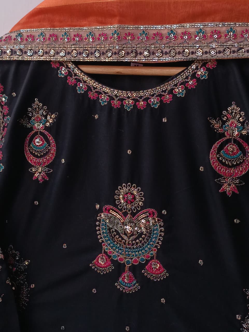 VANILLA (BLACK)