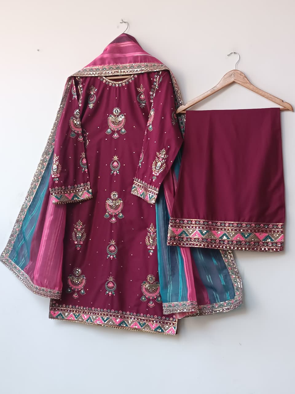 VANILLA (ROYAL GARNET)